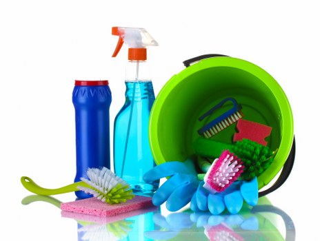 Move out cleaning checklist in a clean living room